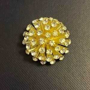 Elegant Yellow Crystal Bauble